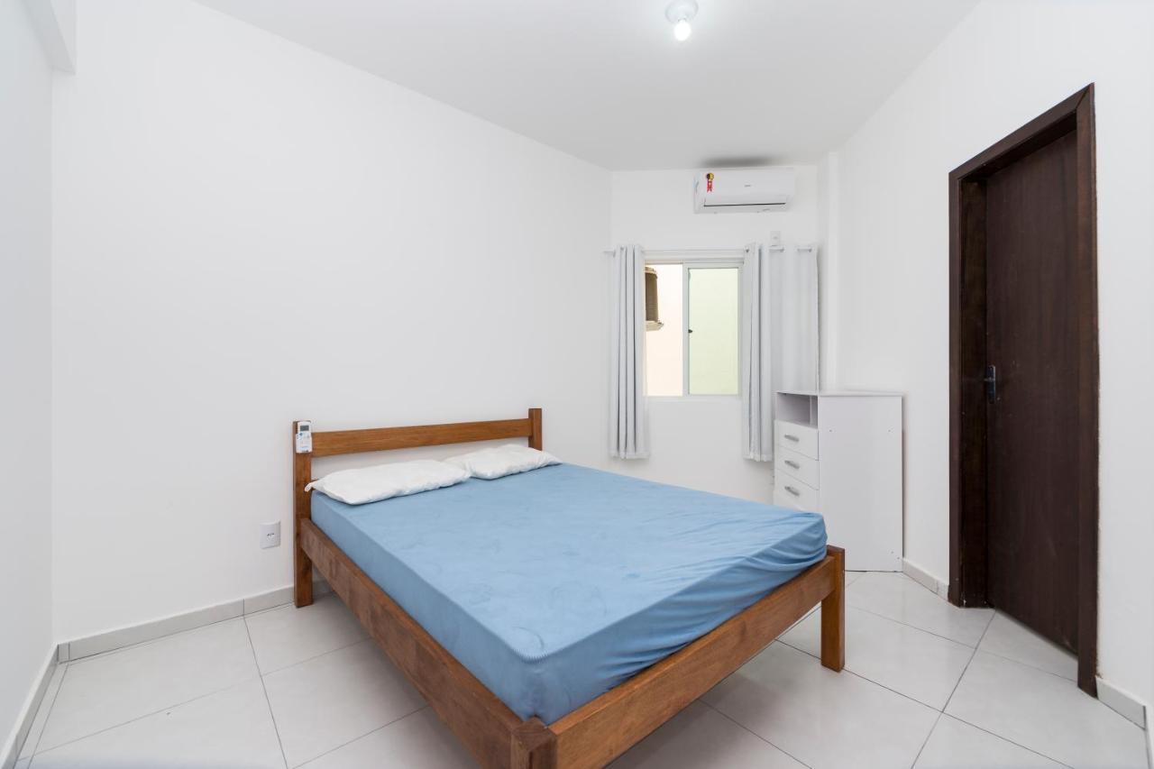 Residencial Melfi III - Apartamento Terreo Бомбиняс Екстериор снимка